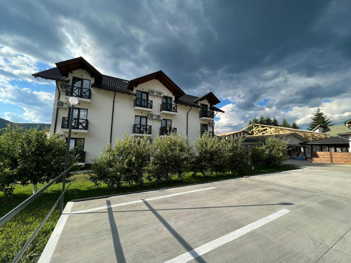 Casa Elena - Resort & Spa Voronet Bagian luar foto